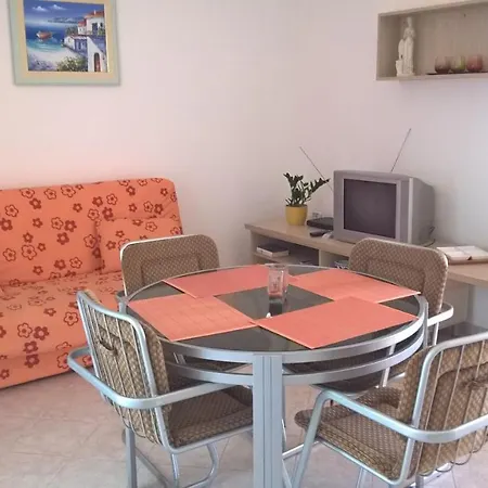 With A Parking Space - 11288 Pula