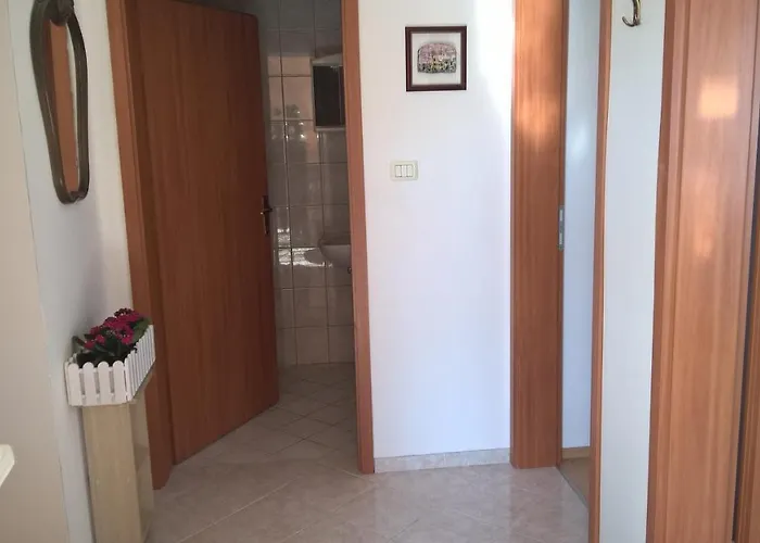 Apartman With A Parking Space - 11288 *